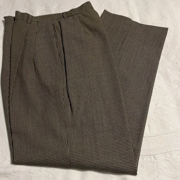 Harold’s wool black and beige check pants in perfect condition size 8 - Picture 1 of 6